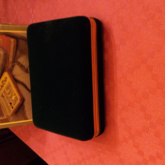 Mele jewelry box, NIB velvet - Picture 6 of 13